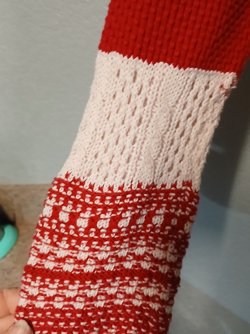 Simply Noelle Holiday Sweater Red And Cream L/Xl